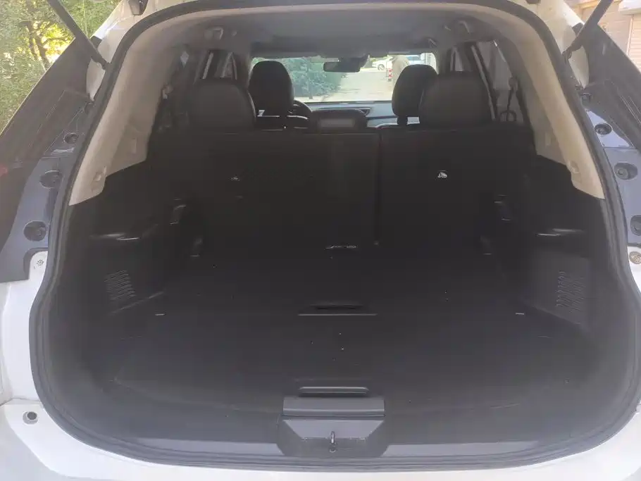 Nissan X-Trail — миниатюра 4