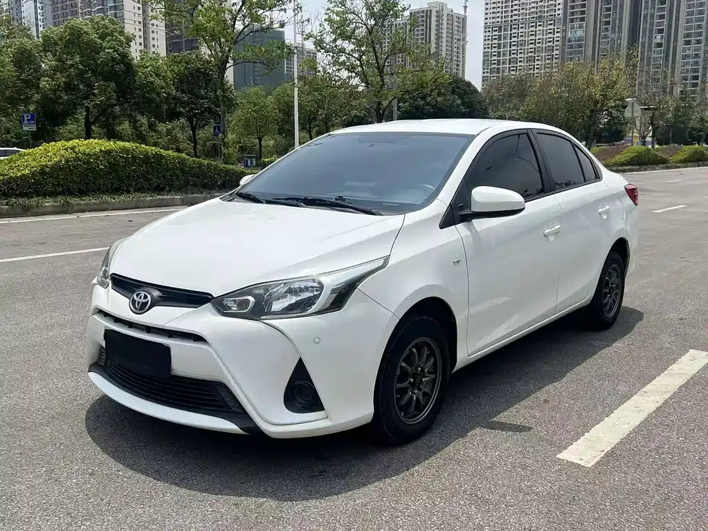Toyota Yaris L 2017