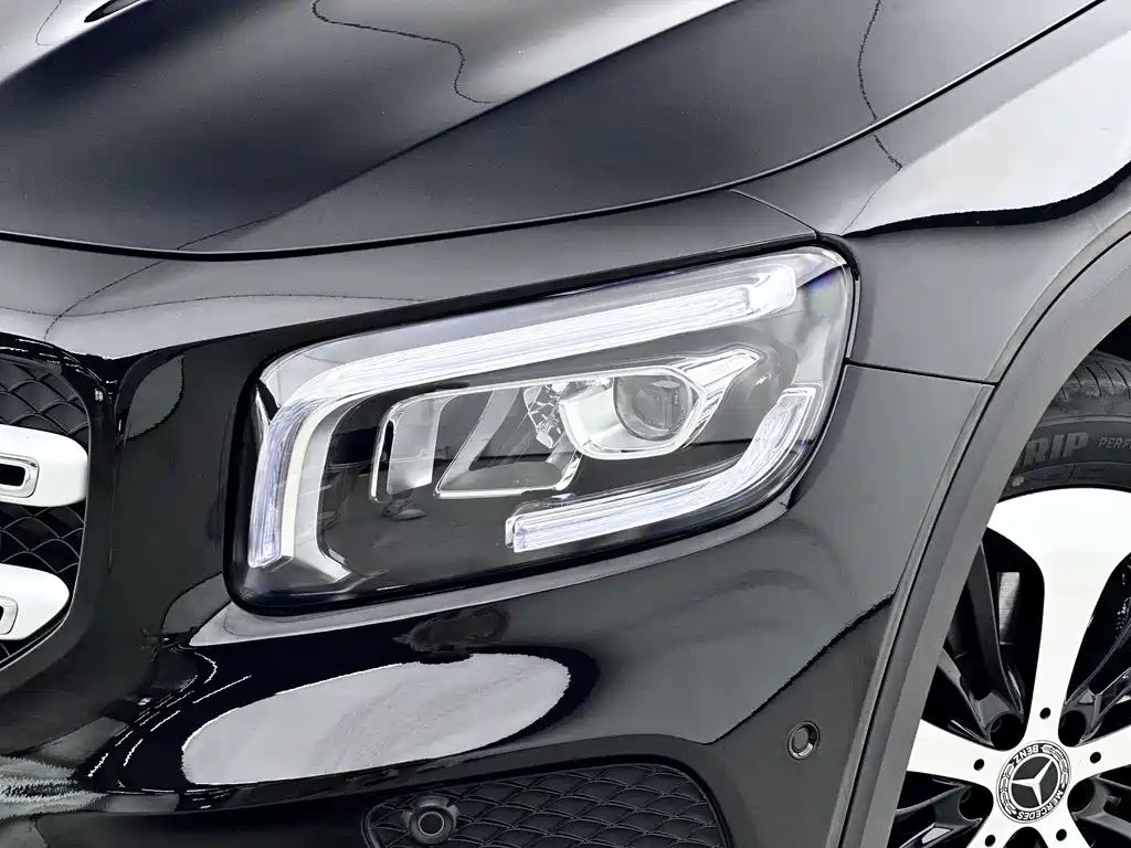 Mercedes-Benz GLB — миниатюра 15