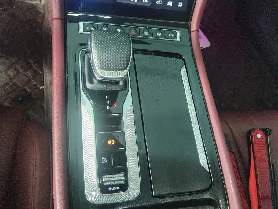 Hongqi Hongqi H5 PHEV — миниатюра 16
