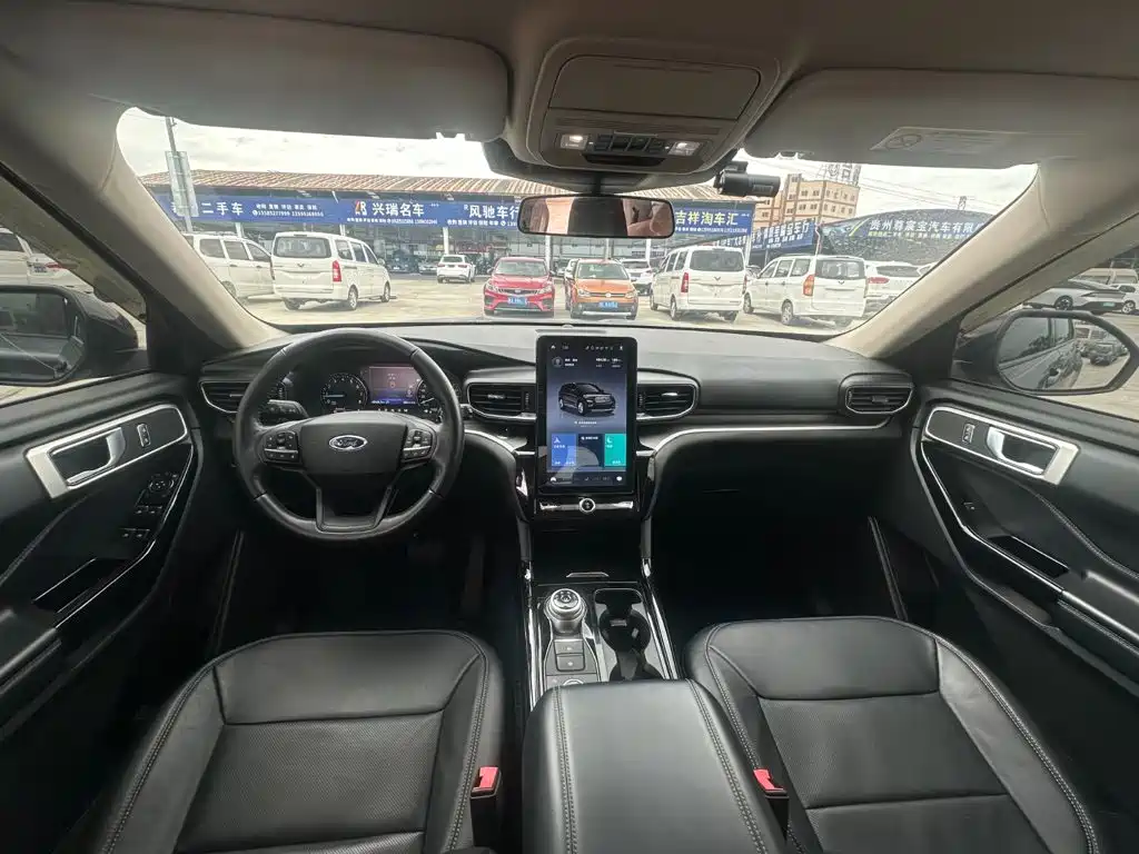 Ford Explorer — миниатюра 10
