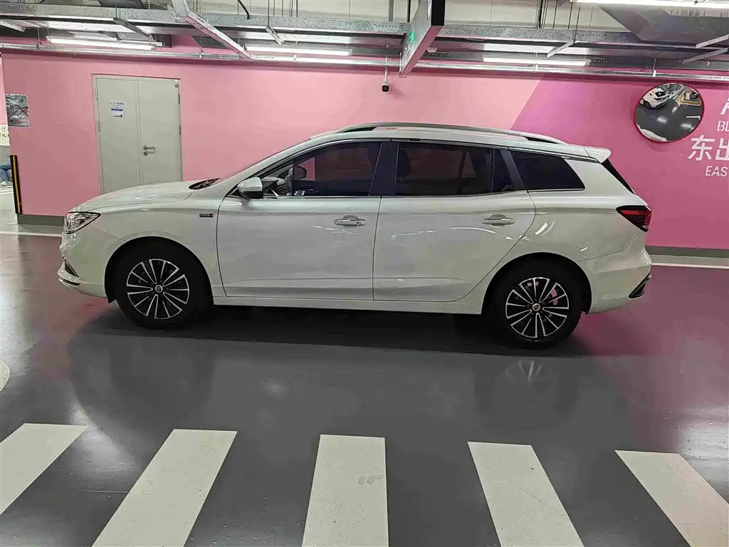 Roewe Ei5 — миниатюра 3