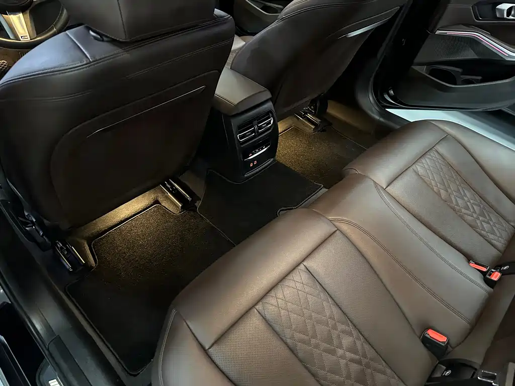 BMW 3 Series — миниатюра 13