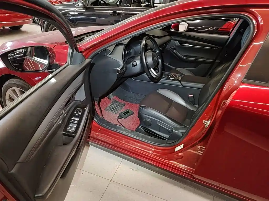 Mazda 3 Axela — миниатюра 16