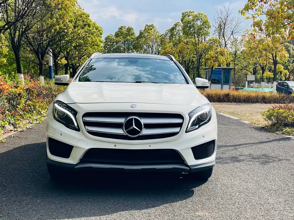 Mercedes-Benz GLA (Import) — миниатюра 2