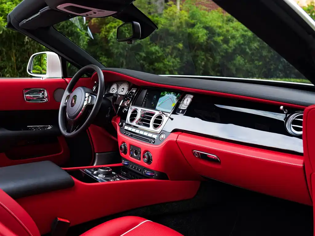 Rolls-Royce Dawn — миниатюра 12