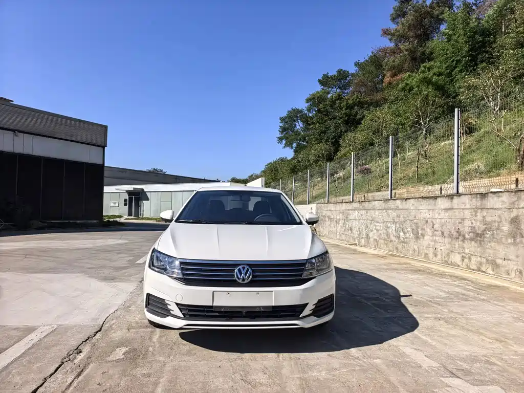 Volkswagen Lavida — миниатюра 2