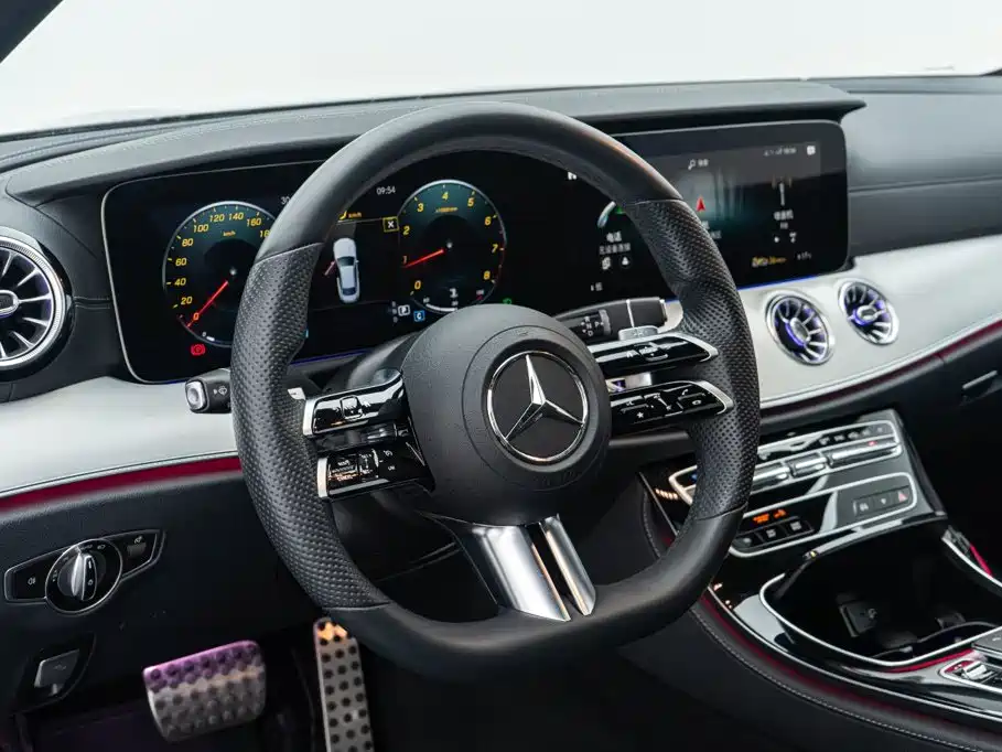 Mercedes-Benz E-Class (Import) — миниатюра 11