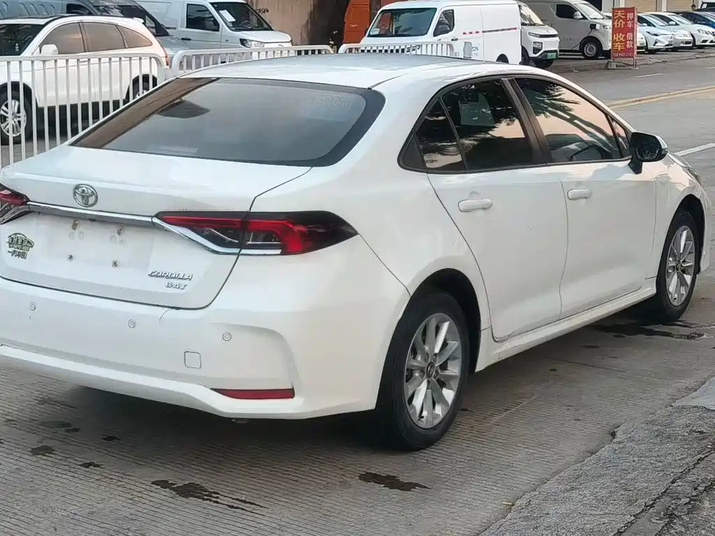 Toyota Corolla — миниатюра 6