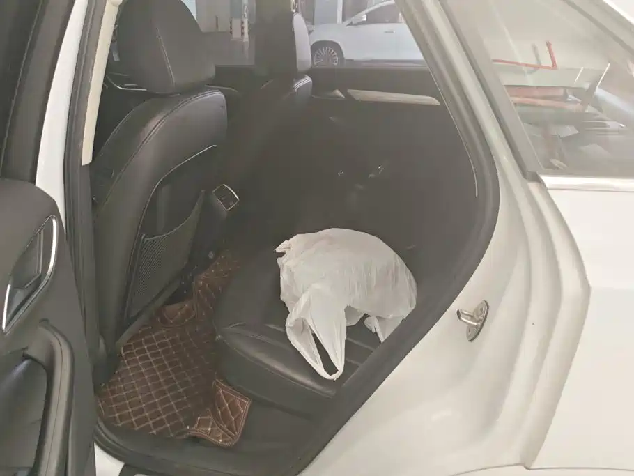 Audi Q3 — миниатюра 11