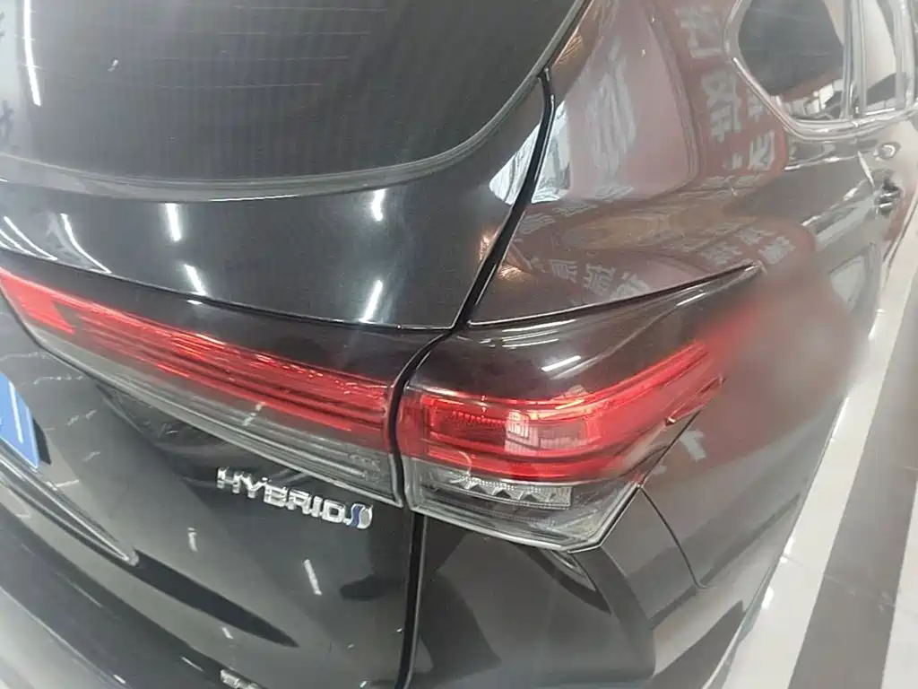 Toyota Highlander — миниатюра 8