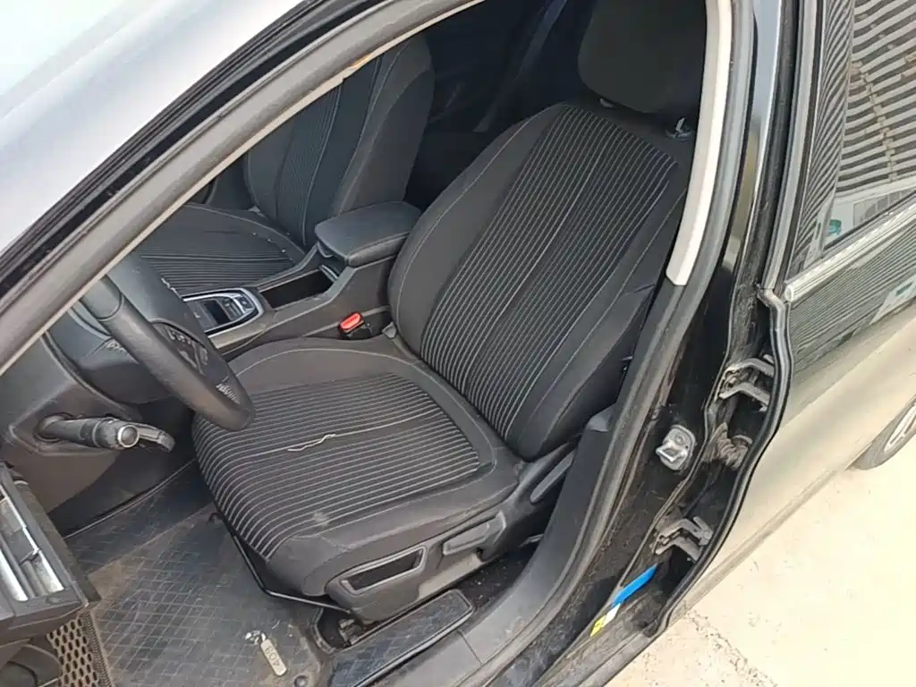 Peugeot 408 — миниатюра 15