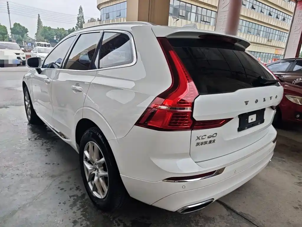 Volvo XC60 — миниатюра 5
