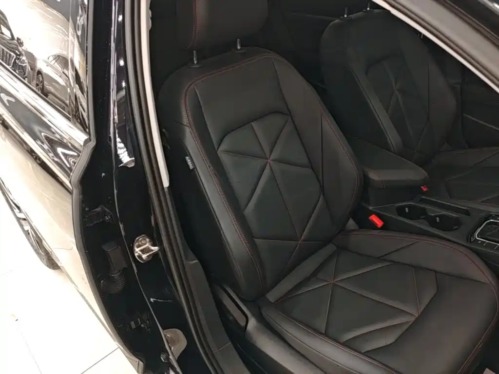Volkswagen Lavida — миниатюра 25