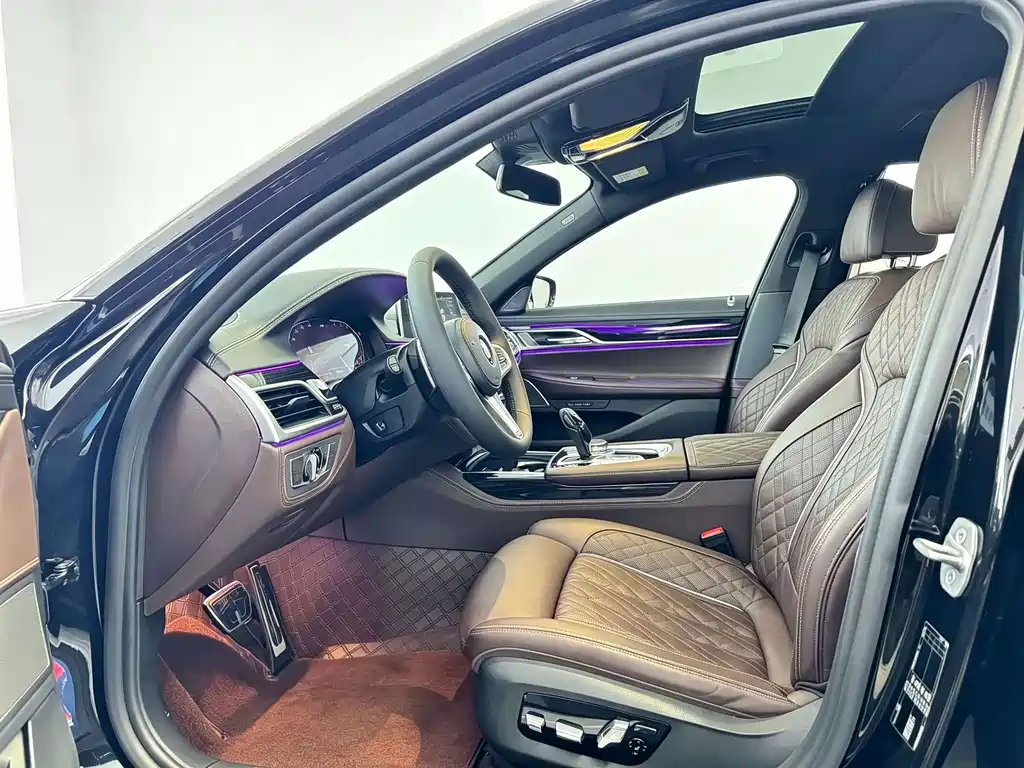 BMW 7 Series — миниатюра 4