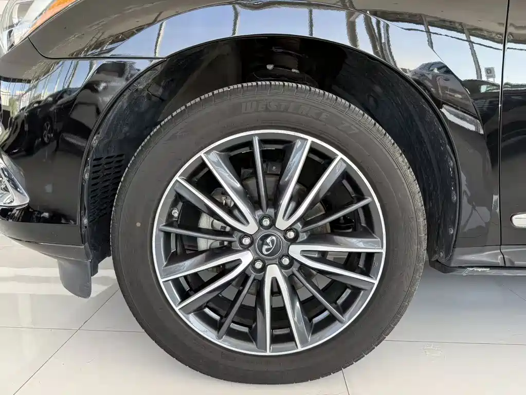 Infiniti QX60 (Import) — миниатюра 4
