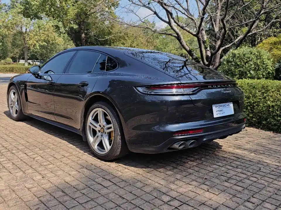 Porsche Panamera — миниатюра 3