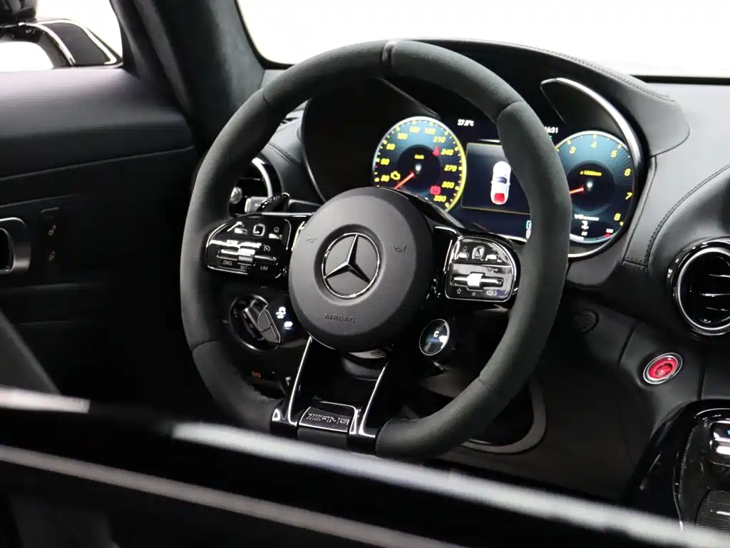 Mercedes-Benz AMG GT — миниатюра 12