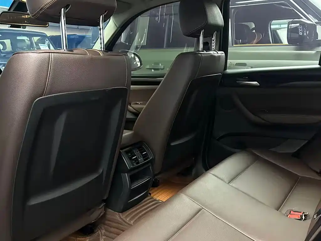 BMW X3 (Import) — миниатюра 5