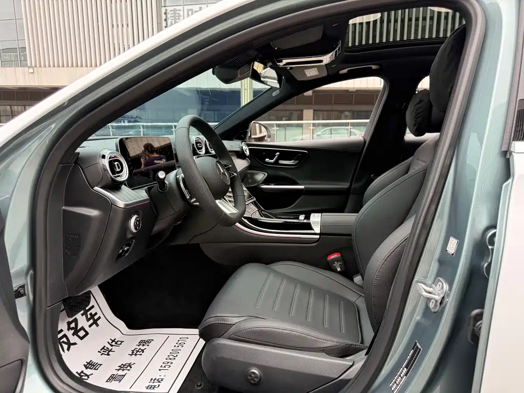 Mercedes-Benz C-Class — миниатюра 18