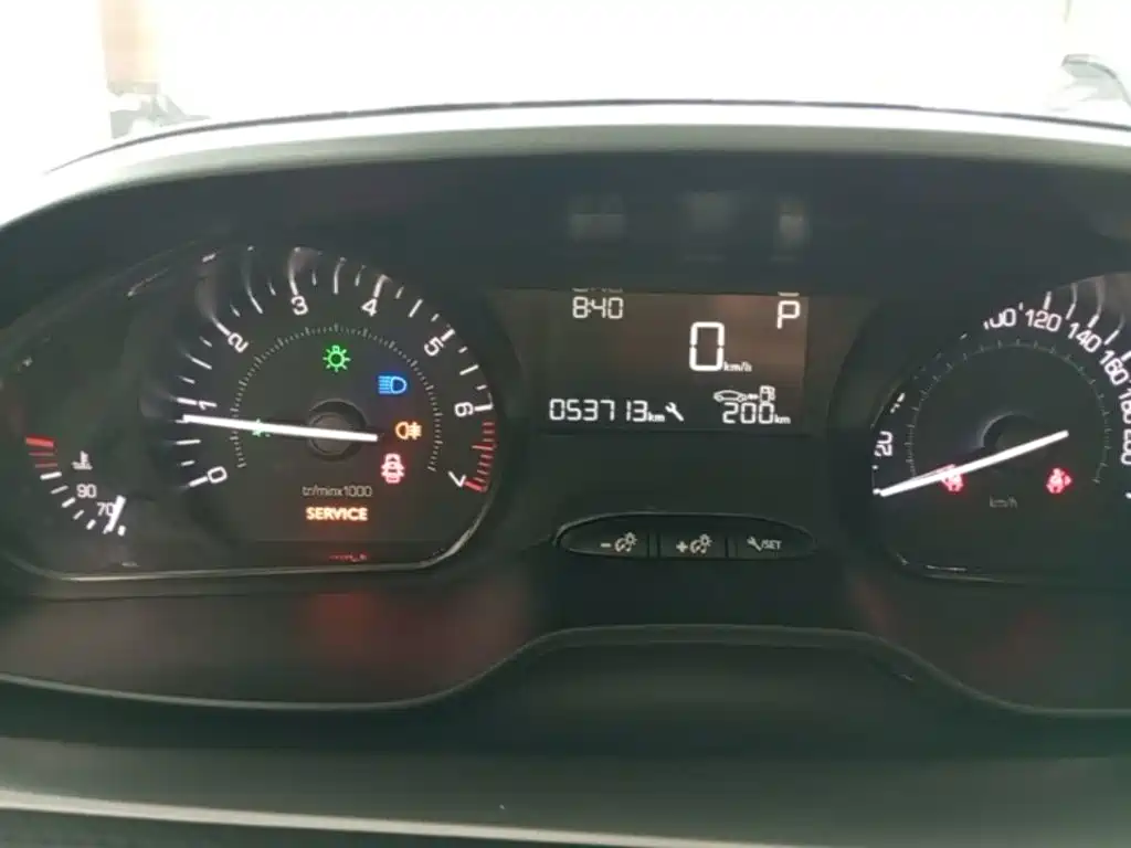 Peugeot 2008 — миниатюра 12