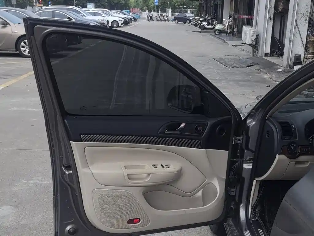 Skoda Octavia — миниатюра 8