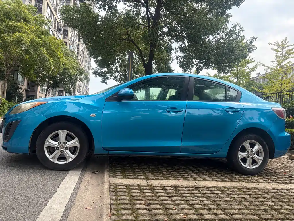 Mazda 3 Xingcheng — миниатюра 4
