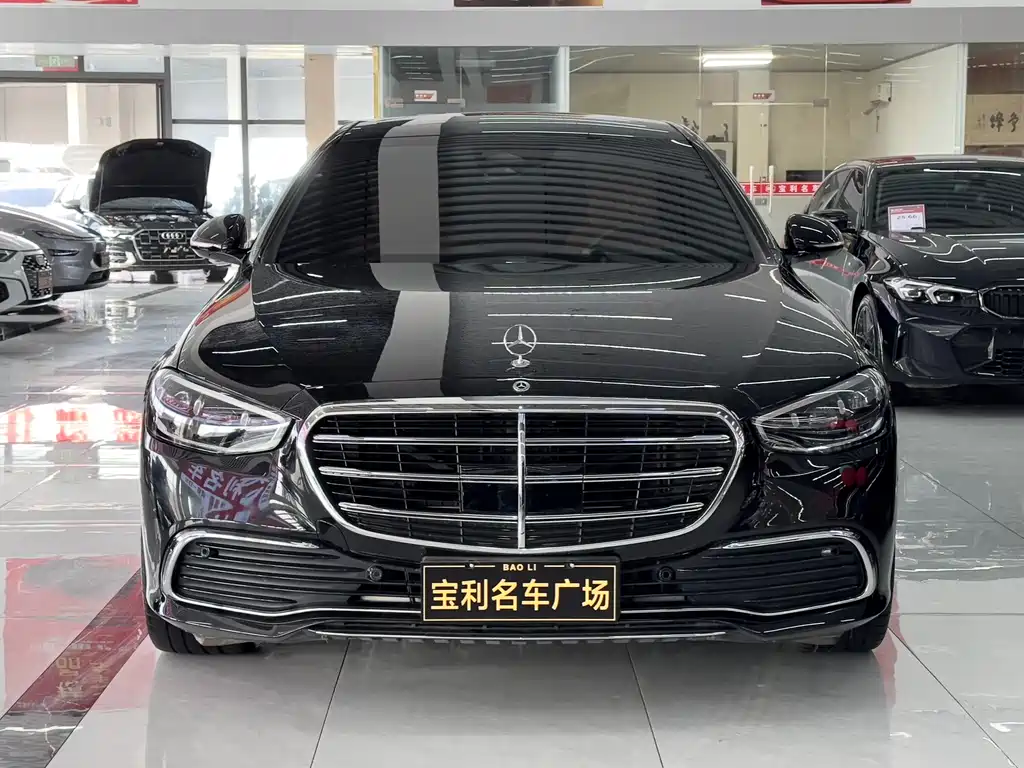 Mercedes-Benz S-Class 2025