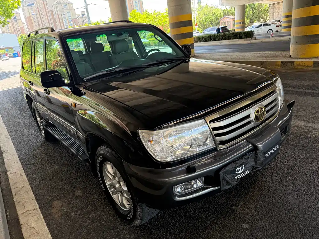 Купить Toyota Land Cruiser