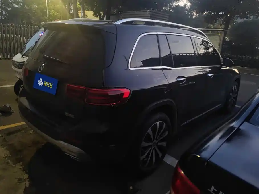 Mercedes-Benz GLB — миниатюра 3