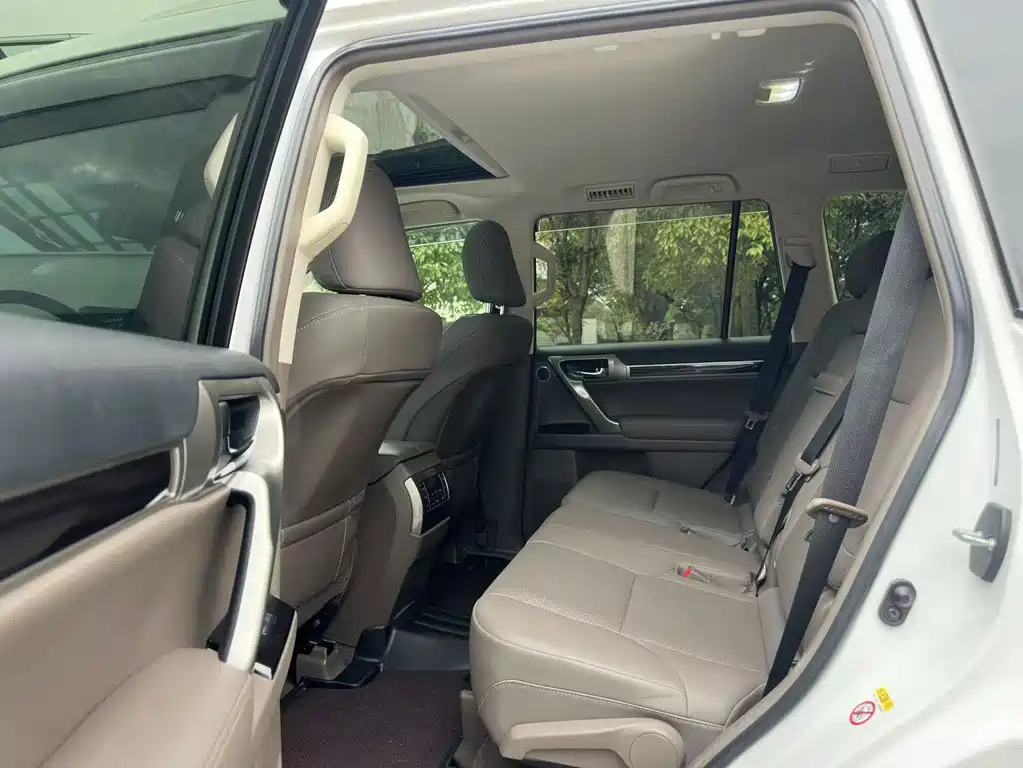 Lexus GX — миниатюра 9