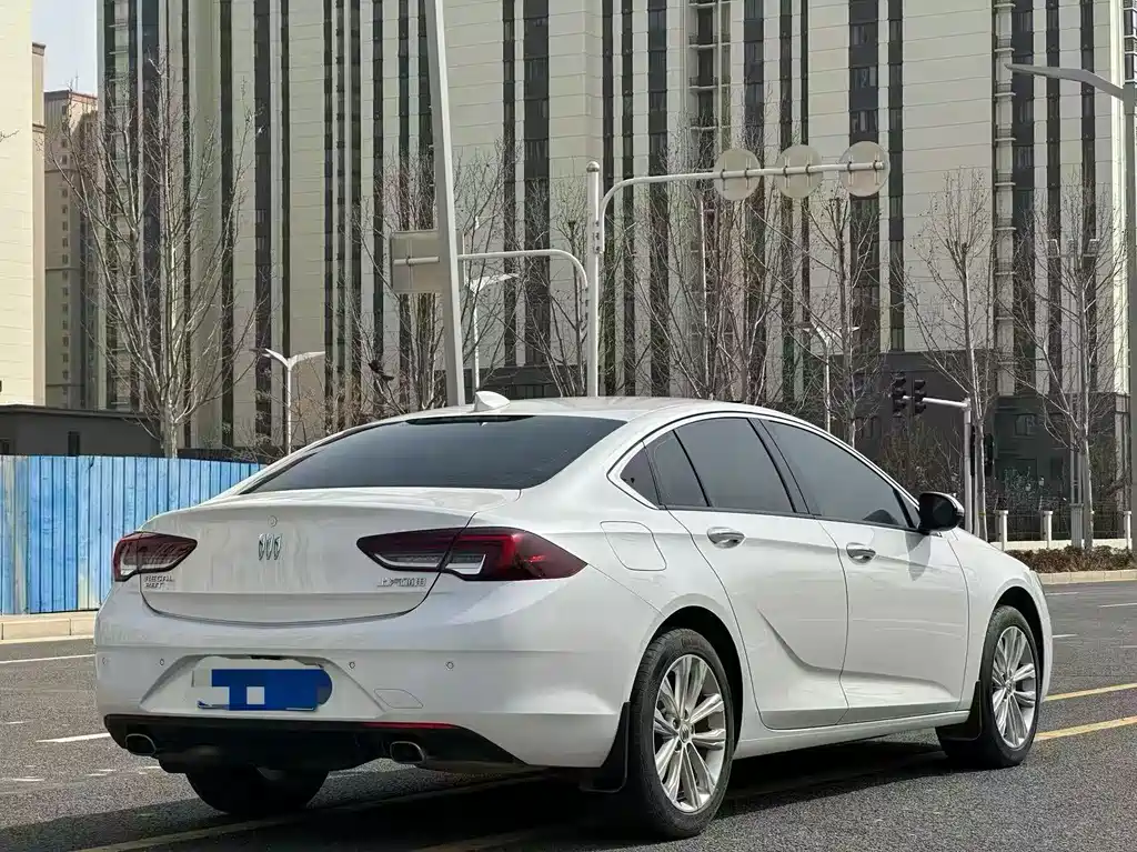 Buick Regal — миниатюра 9