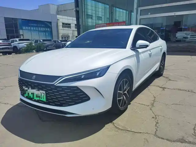 2025 BYD Qin