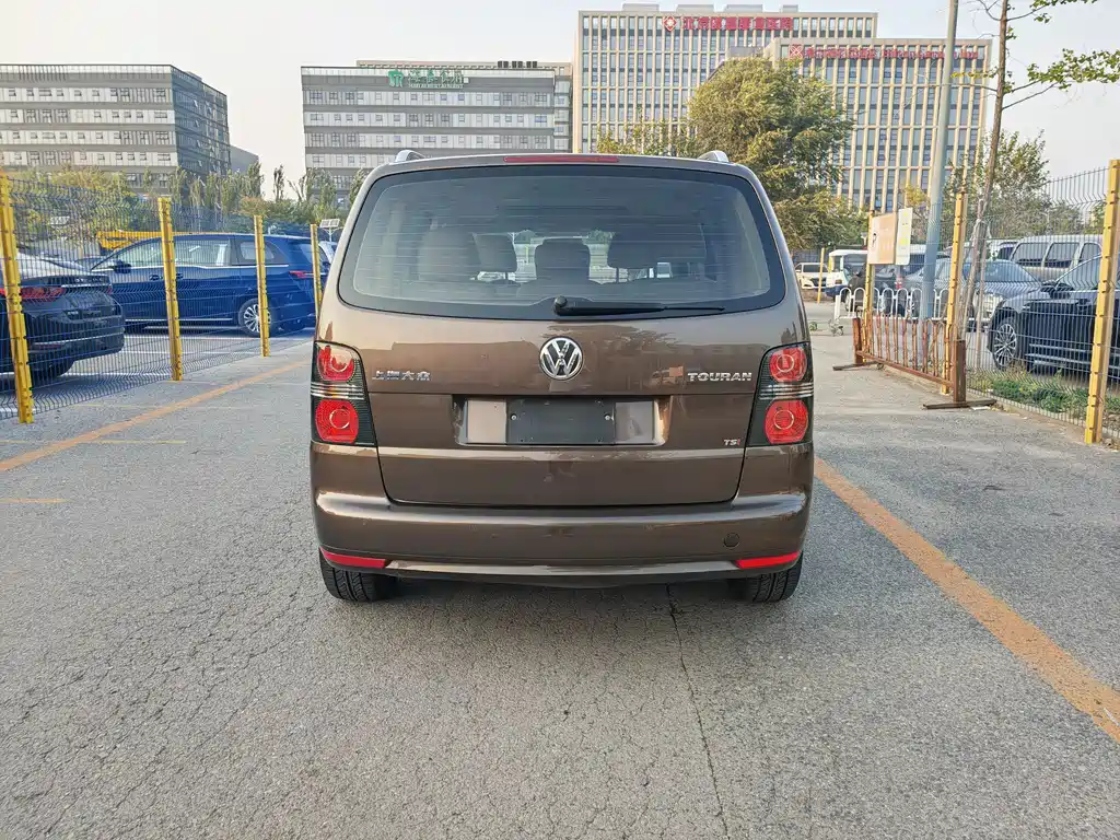 Volkswagen Touran — миниатюра 12