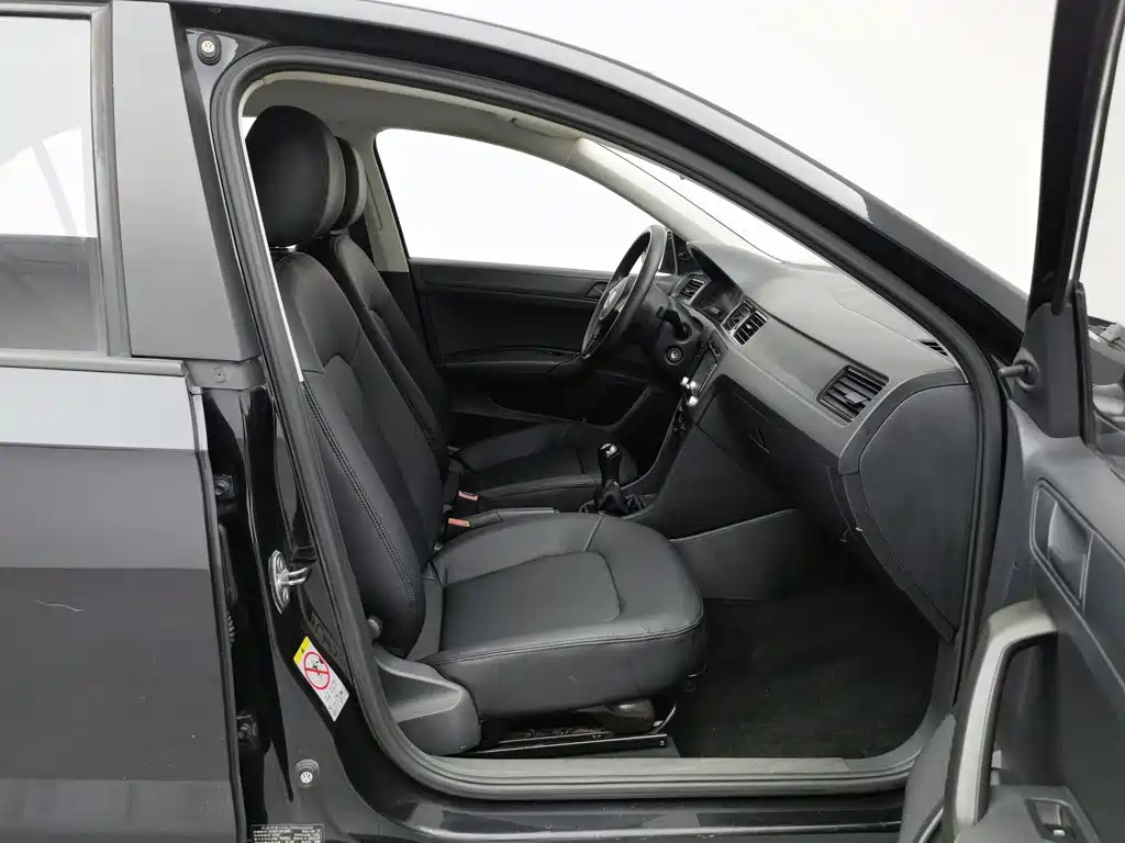 Volkswagen Santana — миниатюра 23
