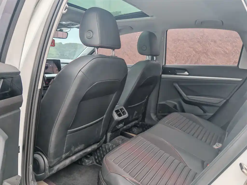 Volkswagen Lavida — миниатюра 6