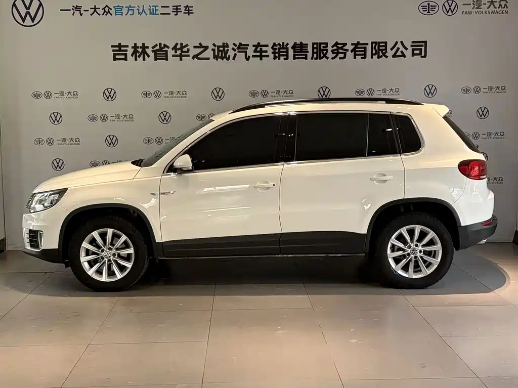 Volkswagen Tiguan — миниатюра 2