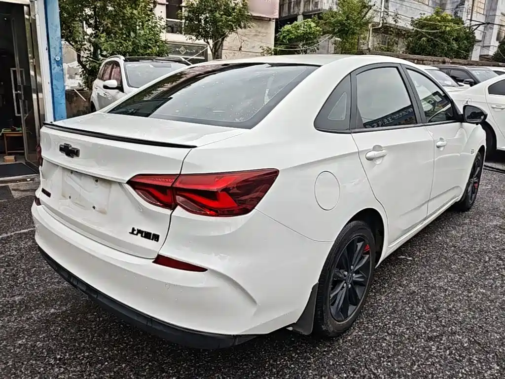 Chevrolet Monza — миниатюра 7