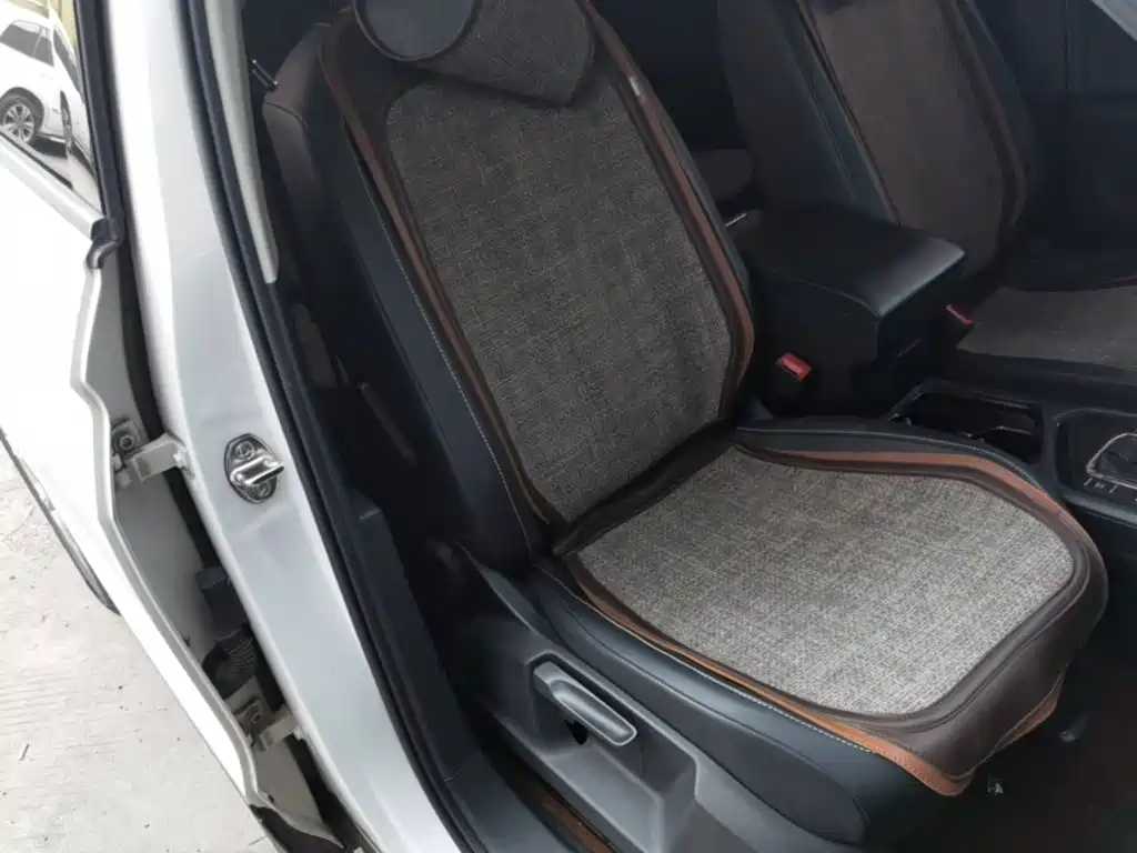 Volkswagen Tiguan L — миниатюра 25