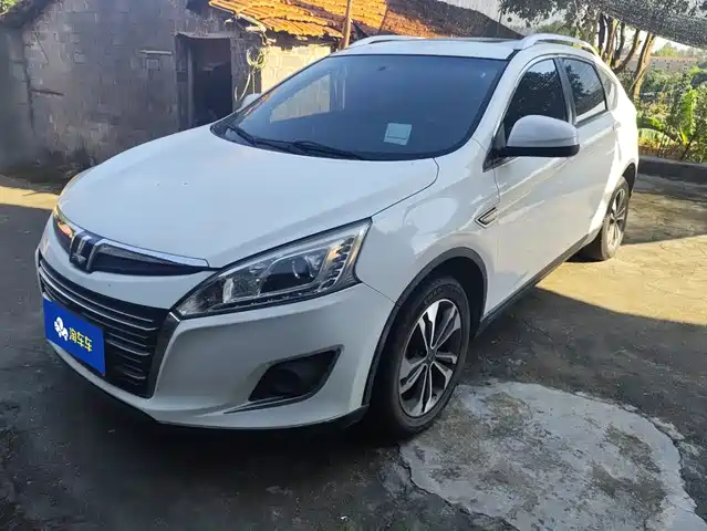 Luxgen U6