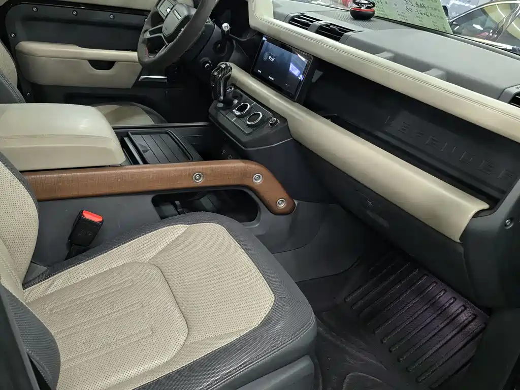 Land Rover Land Rover Defender 2021 110 P400