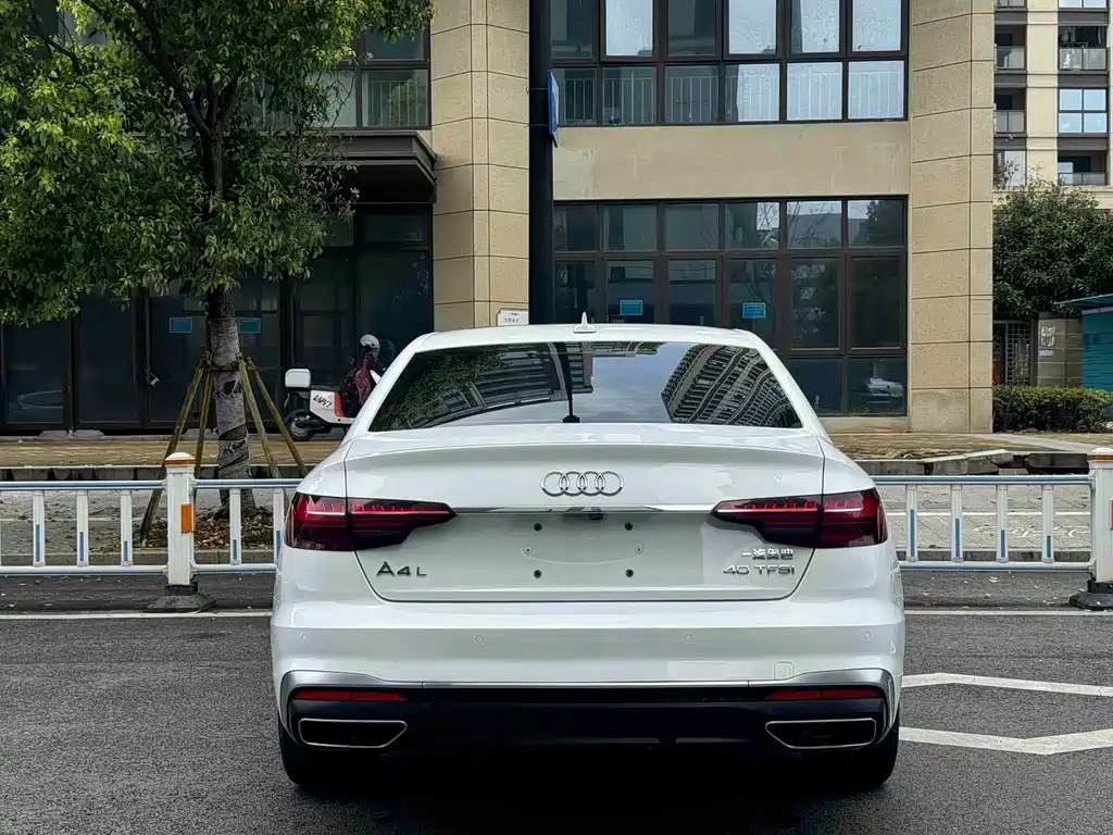 Audi A4L — миниатюра 10