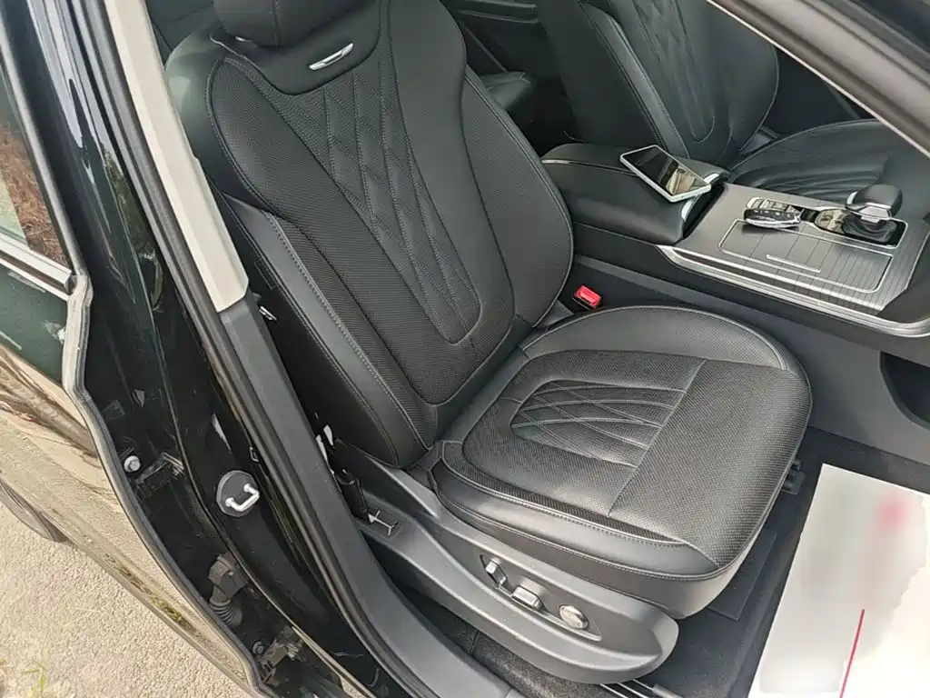 Hongqi Hongqi HS7 PHEV — миниатюра 25