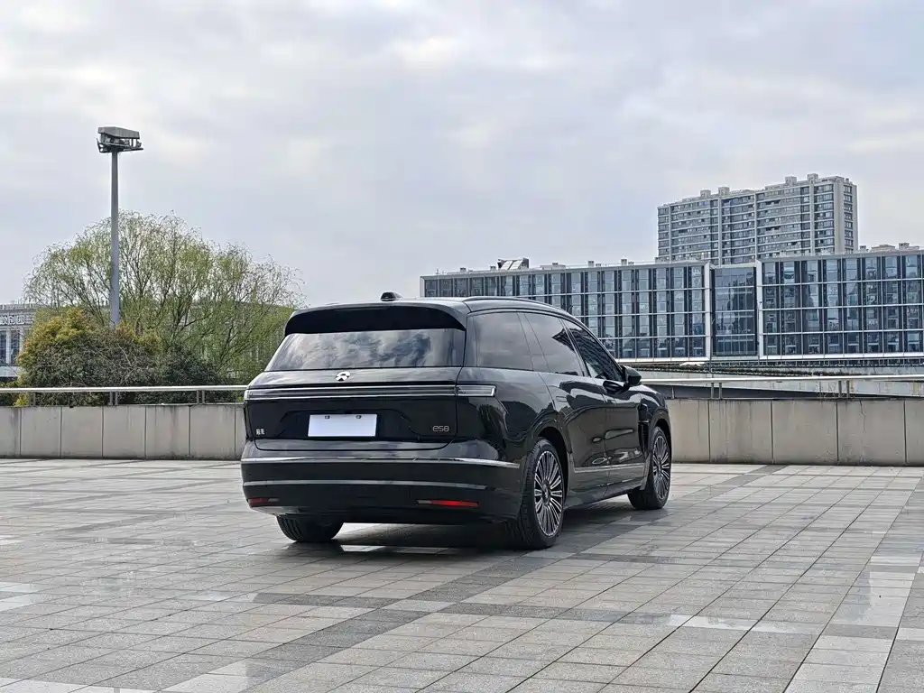 NIO ES8 2026 мест Executive Luxury