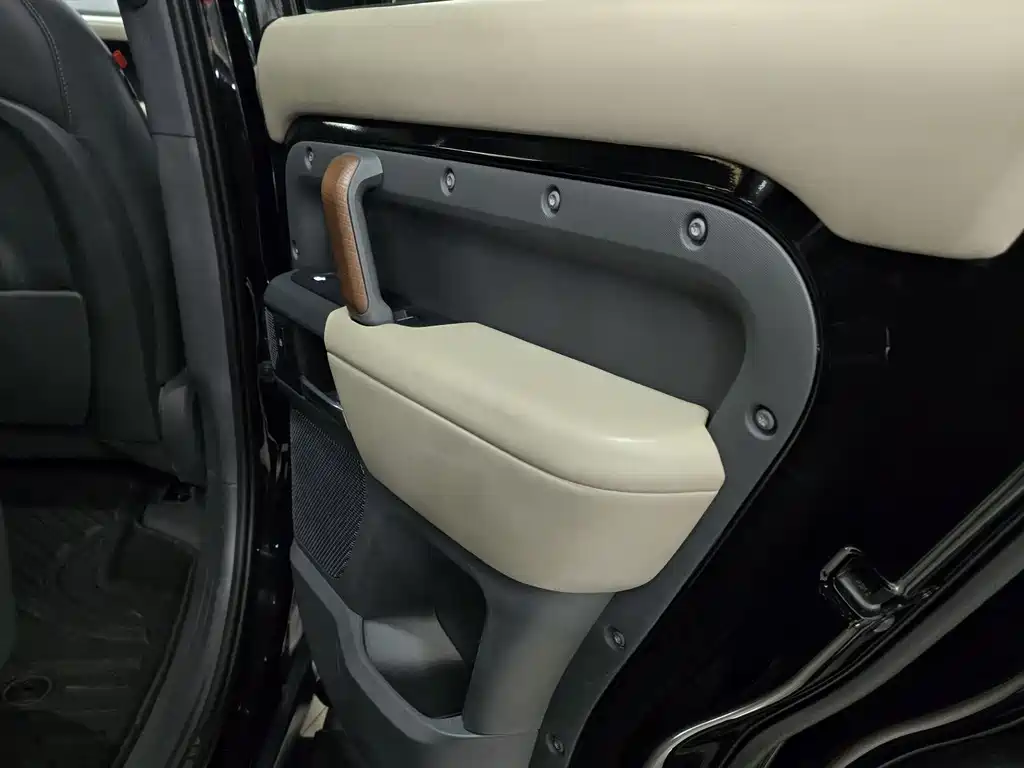 Land Rover Land Rover Defender 2021 110 P400