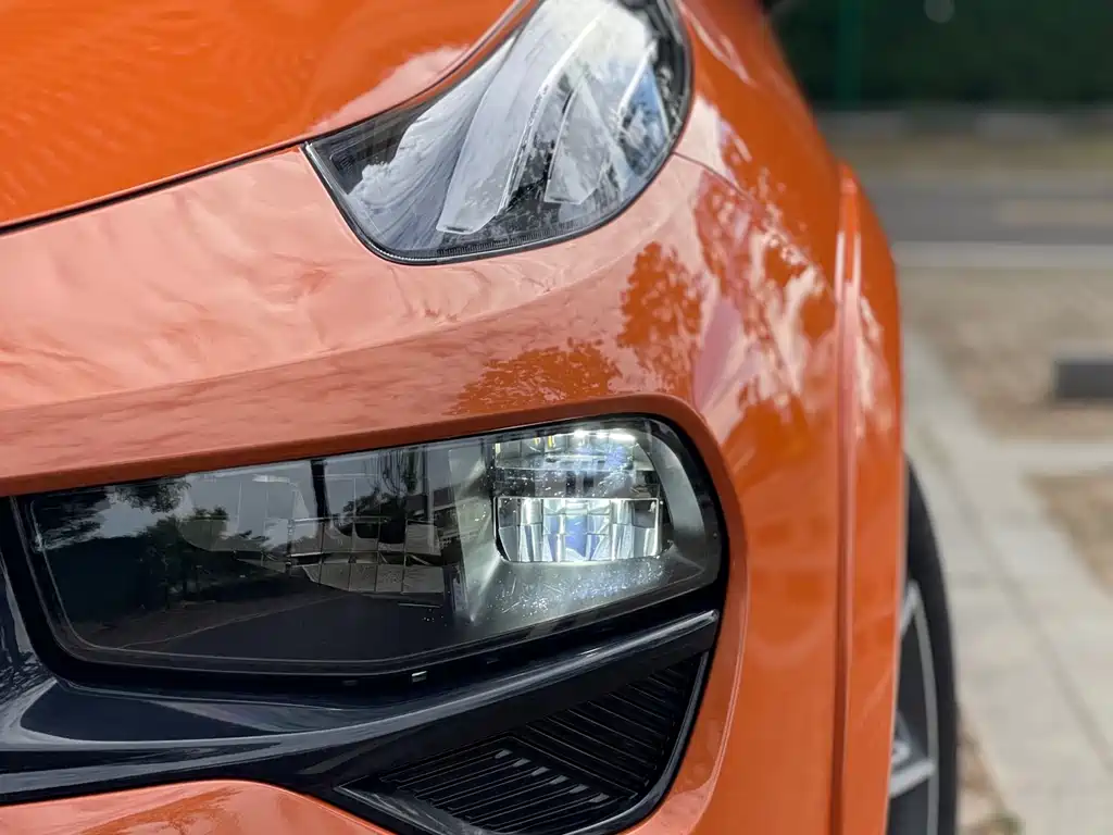 LYNK & CO. 02 HATCHBACK