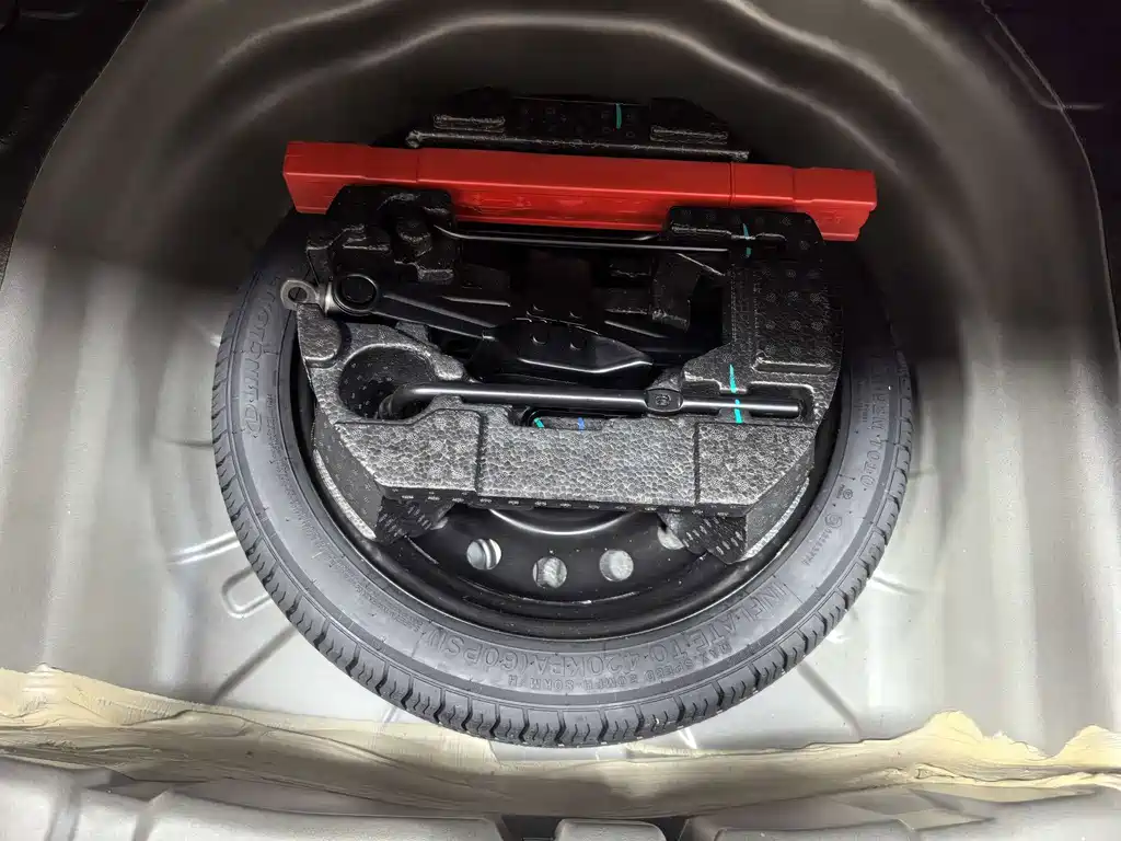 Geely Emgrand — миниатюра 18
