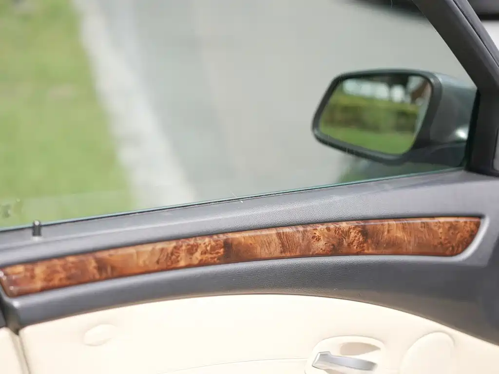 BMW 5 Series — миниатюра 29