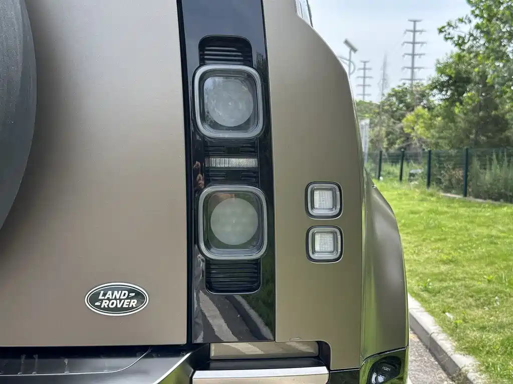 Land Rover Land Rover Defender 2022 110 P400 X