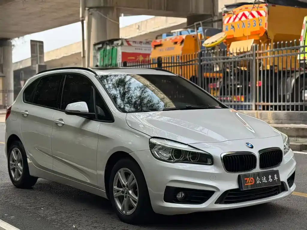 BMW 2 SERIES STATION WAGON